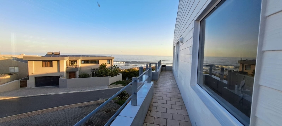 To Let 5 Bedroom Property for Rent in Vermont Western Cape